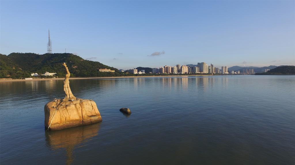 Starway Zhuhai Bihai Hotel ภายนอก รูปภาพ